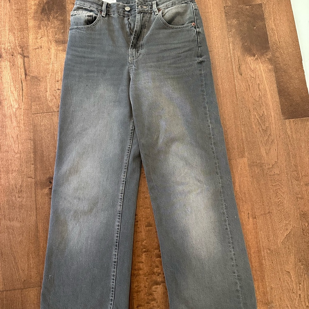 Zara High-Rise Wide Leg Jeans in Washed Gray